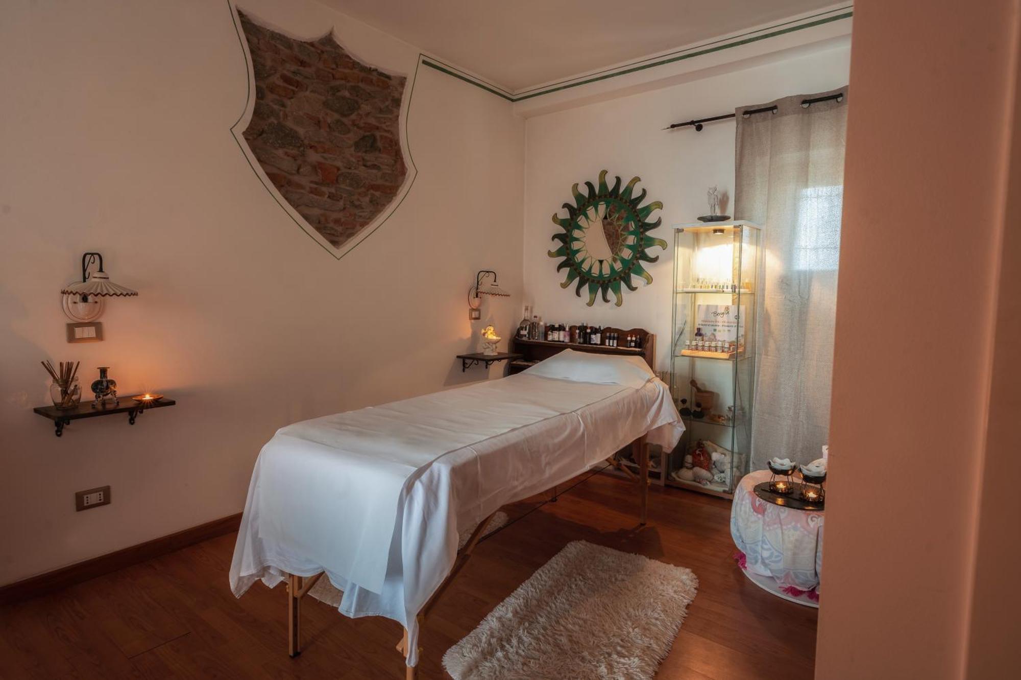 Casale Litta B&B Al Castello מראה חיצוני תמונה